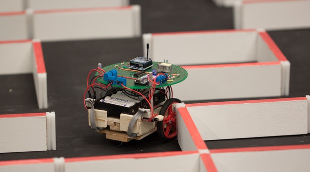 Arduino-Maze-Solving-Robot